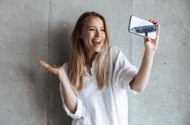 Cerveau : elle découvre qu'elle a une tumeur en prenant un selfie 