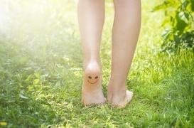 À défaut d’être amoureux de nos pieds, nous en sommes souvent les esclaves