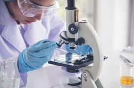 Un nouveau médicament qui cible la Covid et le cancer ?