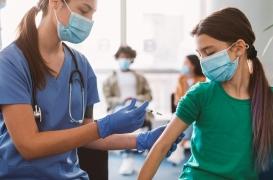 Papillomavirus : Emmanuel Macron annonce une campagne de vaccination 