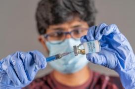 Troisième dose : pas un “besoin urgent” pour l’agence européenne chargée des maladies