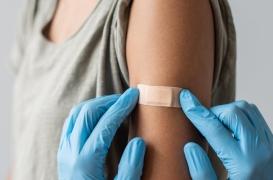 Vaccination Covid-19 : une imprimante à vaccins sans piqûre bientôt disponible ?