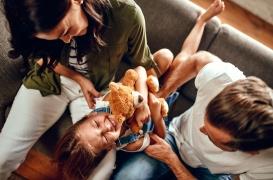 Avoir un lien fort avec son jeune enfant développe son empathie