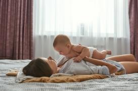 Prématurés : les bienfaits du peau à peau dès la naissance