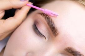 L’épaisseur de vos sourcils dépend de votre ADN