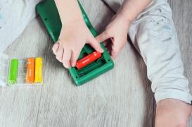 Chargeurs, jouets, bijoux : les produits des sites chinois sont-ils risqués pour la santé ?