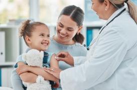 Rougeole, coqueluche : le recul de la vaccination alimente la hausse des cas en Europe, alerte l’ONU