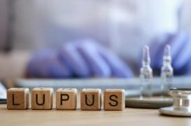 Les médecins lui disent qu’elle est en surpoids, c’était un lupus