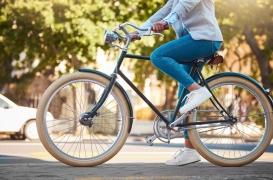 Arthrose de la hanche : et si vous vous mettiez au vélo pour soulager la douleur ?