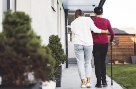 Place de l’aidant dans la SLA : « J'étais les bras et les jambes de mon mari »