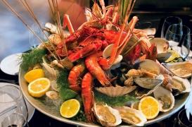 Charcuterie, poisson cru...tous ces aliments risqués pendant Noël