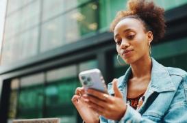 Les personnes facilement distraites par leur téléphone sont moins à l'écoute de leur corps