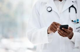 Santé : les « fake news » sur les réseaux sociaux inquiètent les médecins