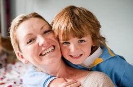 En France, 5,3 % des mères sont âgées de 40 ans ou plus à l'accouchement