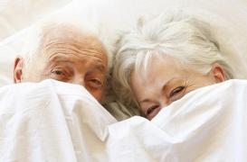 Pourquoi la vie sexuelle des femmes devient moins satisfaisante avec l'âge