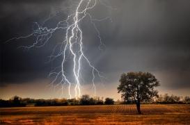 Plus de cent « foudroyés » chaque année en France