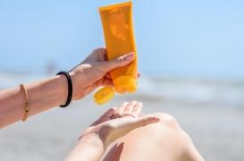 Protections solaires vendues à bas prix en ligne : faut-il s’en méfier ? 