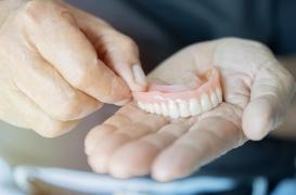 Pourquoi la perte de dents est liée à de graves risques pour la santé chez les seniors