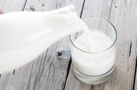 Cholestérol : boire du lait est sans risque