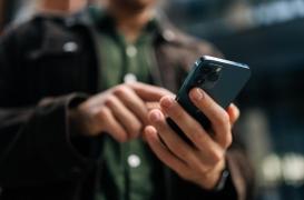 Cancer : l’Anses dédouane portables et 5G de toute responsabilité