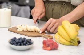 Manger des fruits réduit l’impact de la pollution sur les poumons