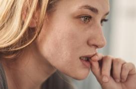 Ces manies seraient liées à l’instinct de survie