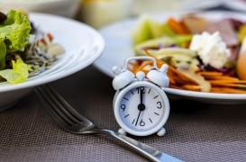 Jeûne intermittent : est-il vraiment efficace pour perdre du poids ?