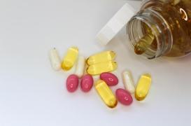 Vieillir moins vite : une étude relance le débat autour des multivitamines