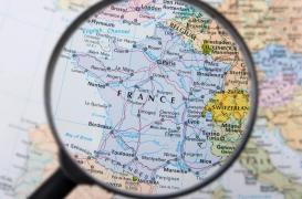 Déconfinement : l'Académie de Médecine recommande une sortie par région