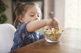 Enfants en colère : donnez-leur une pomme !