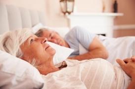  Alzheimer : dormir moins profond doit alerter