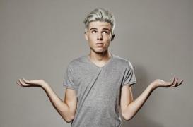 Oui, le stress et la maladie accélèrent l'arrivée des cheveux blancs 