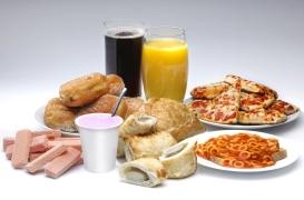 Cancer : réduire de 10 % sa consommation d'aliments ultra-transformés diminue le risque