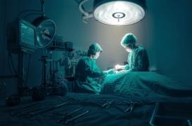 Première mondiale : son cancer du rein a été traité hors de son corps