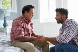Maladie d'Alzheimer : comment communiquer avec un proche malade ?