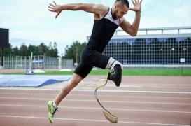 Les lames des sprinters amputés des jambes ne les font pas courir plus vite