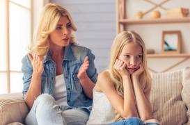 Pourquoi on n’écoute plus notre mère à l’adolescence