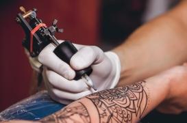 Tatouages : les aiguilles pourraient entraîner des allergies 