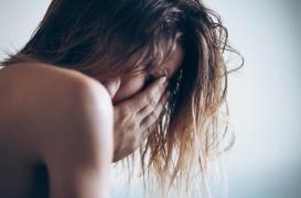Addiction aux drogues : les femmes plus fragiles à cause de leurs hormones