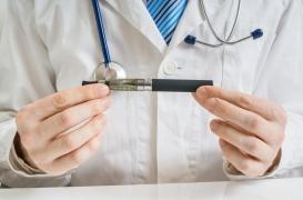 Comme la vraie cigarette, la cigarette électronique dégraderait la santé des os