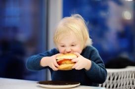 Surpoids : l'Assemblée nationale rejette l'interdiction de promouvoir les aliments gras et l'étiquetage nutritionnel obligatoire 