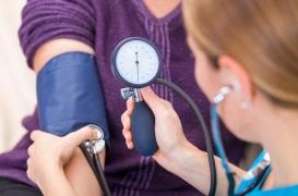 Hypertension et cholestérol : les traitements parviennent-ils à réduire la mortalité ?