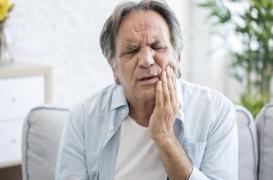 La perte de deux dents ou plus à la cinquantaine augmente le risque cardiovasculaire