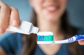 On parle souvent du microbiote intestinal, mais le microbiote buccal est important aussi