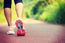 Il est urgent d'acheter une paire de baskets…