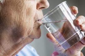 HTA, insuffisance cardiaque : une mauvaise hydratation peut être en cause