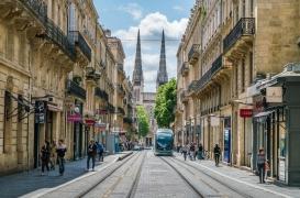 Covid-19 : à Bordeaux, un quartier bientôt vacciné après la découverte d’un variant “préoccupant”