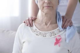 Cancer du sein : les traitements hormonaux pourraient augmenter le risque chez les femmes ménopausées 