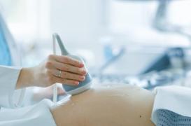 Un bébé avec une maladie génétique rare a été guéri avant sa naissance