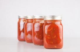 Des perturbateurs endocriniens dans les sauces tomates industrielles 